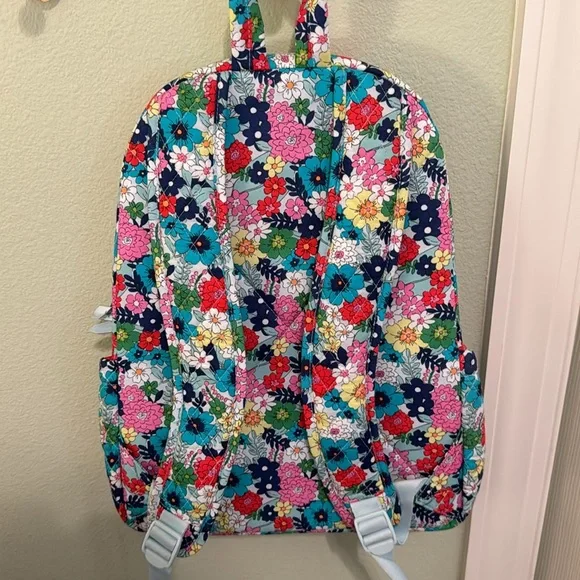 NWT vera Bradley essential backpack far out floral blue pink display picture 2